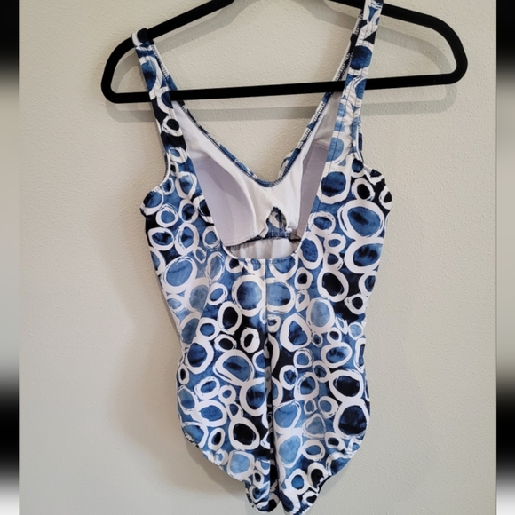 Magicsuit one-piece swimsuit with adjustable tie bust. Size M - Picture 5 of 12
